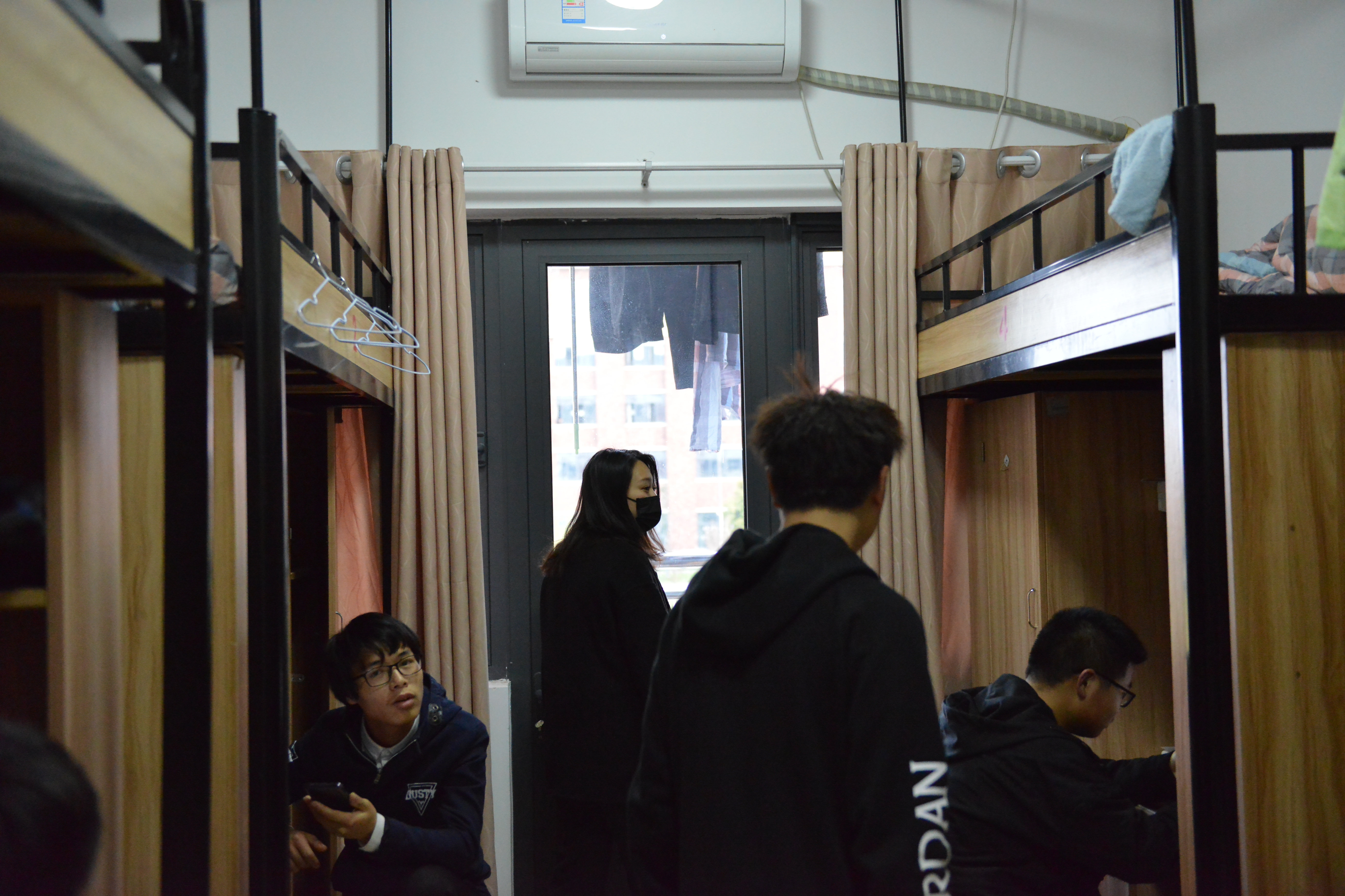 海安校区开展春季学生宿舍安全卫生大检查